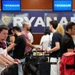 Rządowi Hiszpanii nie podoba się szantarz irlandzkiego przewoźnika, ale musi z nim negocjować