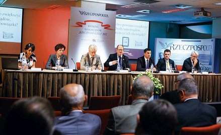 Uczestnicy debaty zgodzili się, że prace nad zwiększaniem dochodów samorządów nie wystarczą, trzeba 