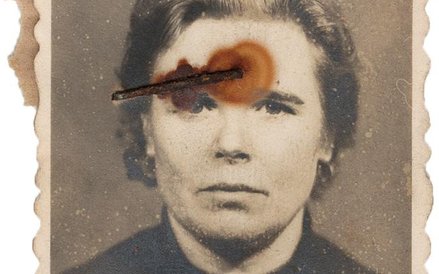 Robert Kuśmirowski, Defakt 2015, fot. z wystawy EMULSJA w Fundacji Archeologia Fotografii.