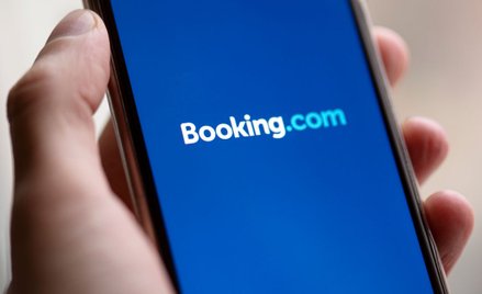 Booking pozwany. Klienci chcą wiedzieć, dlaczego pokazuje im na mapie akurat te hotele?