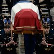 Francja pożegnała bohaterskiego policjanta. Tłumy na pogrzebie