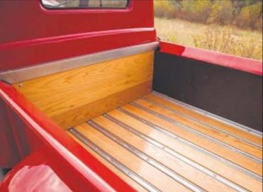 W renowację włożono mnóstwo pracy i serca. Dopieszczono każdy detal wnętrza. Nawet skrzynia ładunkow