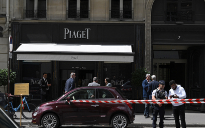 Butik Piaget w Paryżu, który padł ofiarą złodziei.
