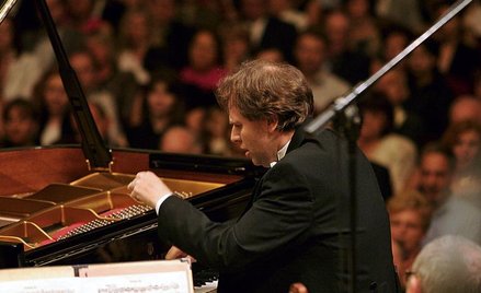 Kevin Kenner, wykonawca utworów Paderewskiego na nowej płycie Opery i Filharmonii Podlaskiej