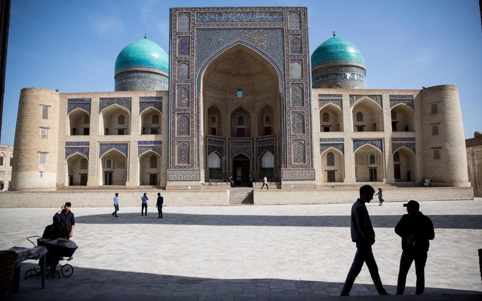 Medresa Mir-i-Arab znajduje się w Bucharze w Uzbekistanie