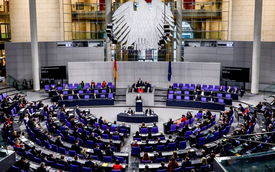 Olaf Scholz przemawia w Bundestagu
