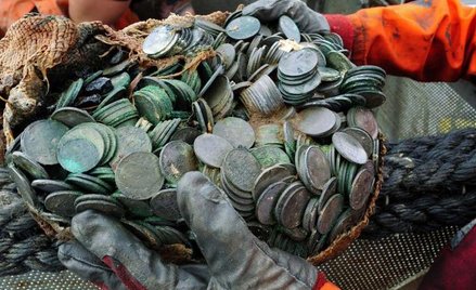 Na statku był tajny ładunek – 2182 niczym niewyróżniające się skrzynie ze srebrnymi monetami