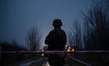 MON: Białoruskie służby dają migrantom alkohol