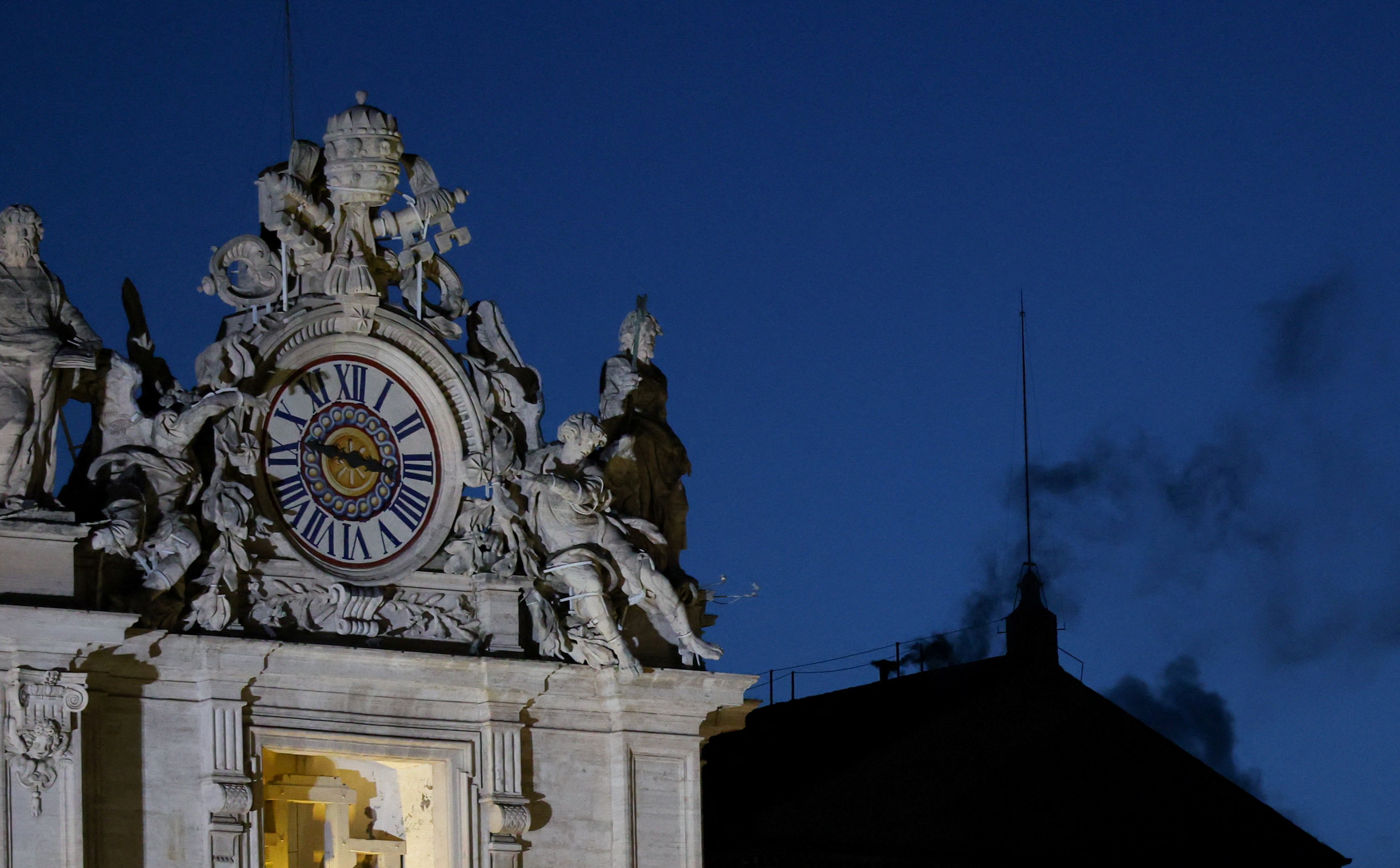 Trwa konklawe. W Watykanie przez chwilę zanosiło się na sensację