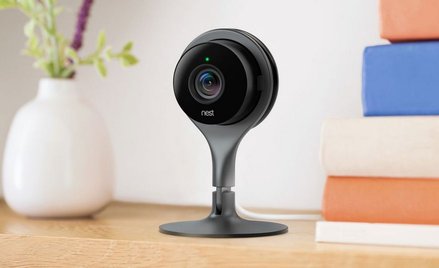 Niemiła niespodzianka od Google. Nie informowano, że w jednym z urządzeń jest mikrofon