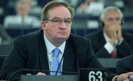 Jacek Saryusz-Wolski na Twitterze o funduszach i osamotnieniu Polski