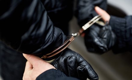 Nowe badanie pokazuje różne związki narkotyków z przestępczością