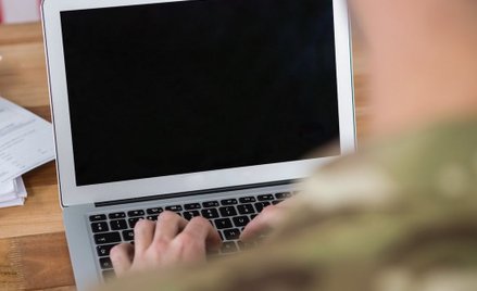 Rosja odcina żołnierzy od portali społecznościowych