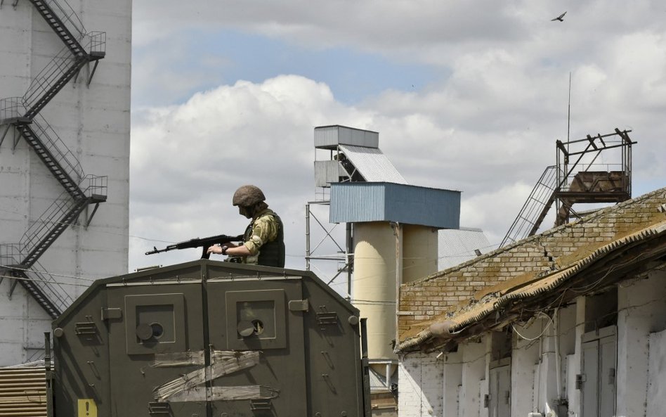 Rosja przygotowuje się do kolejnej ofensywy. Ukraina odpowiada zachodnią bronią