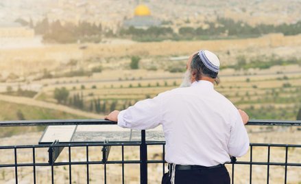 Ostrzeżenie dla Żydów przed noszeniem jarmułek