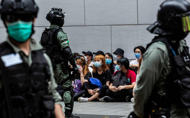 Mieszkańcy Hongkongu szykowali się do protestu, trafili w policyjną pułapkę