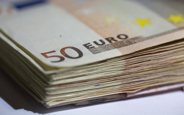 Długa droga miliardów euro do gospodarki
