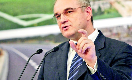 Wicepremier Waldemar Pawlak chce ograniczyć koszty obsługi kredytów walutowych ponoszone przez klien