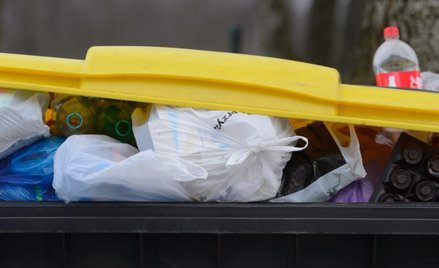 Nowe przepisy mają zachęcić do dokładniejszej segregacji odpadów.