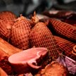Henryk K., prezes do niedawna giełdowej spółki produkującej wędliny dla całej Polski, utknął w Argen