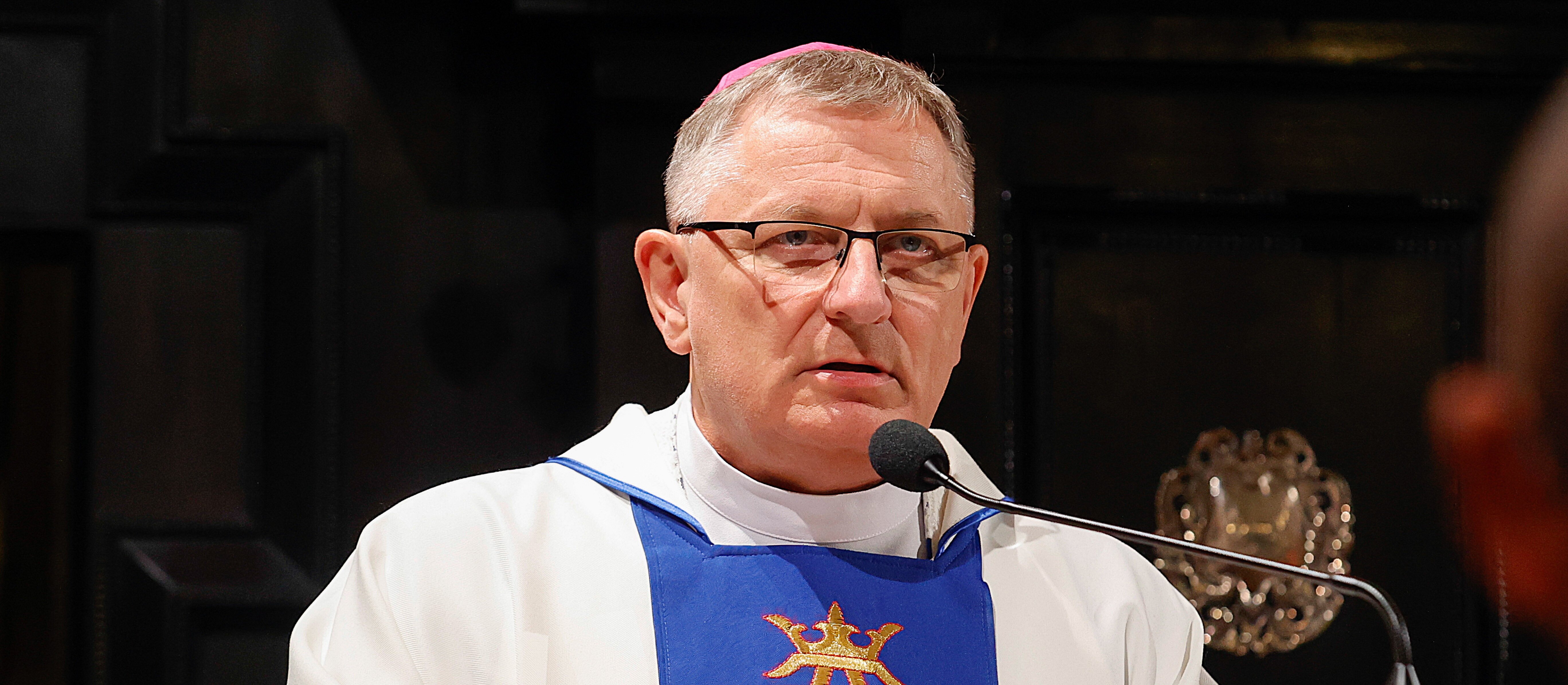 Biskup Krzysztof Zadarko: Nie widzę manifestacji muzułmanów. Widzę marsze z hasłami nienawiści