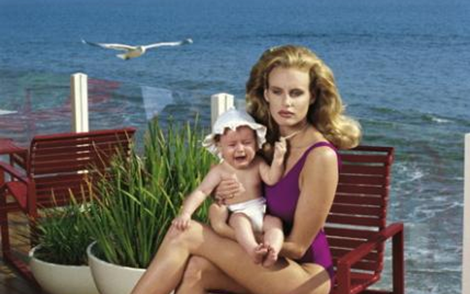 Daryl Hannah with unidentified baby, Los Angeles 1984