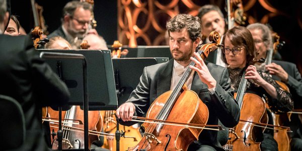 Sinfonia Varsovia i muzyka przeciwko tyranii