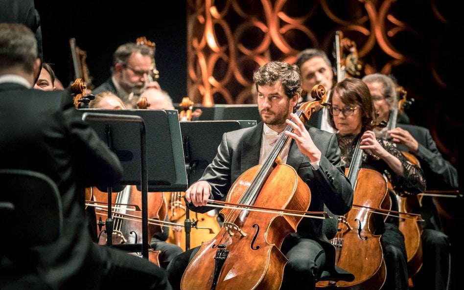 Marcel Markowski i orkiestra  Sinfonia Varsovia