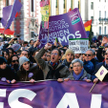 To nie reklama czekolady. To aktywiści partii Podemos w centrum Madrytu, w styczniu br.