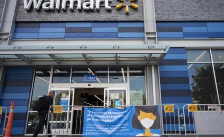Walmart wpuszcza klientów tylko w maseczkach