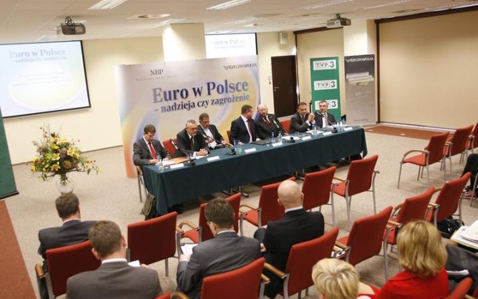 Euro w Polsce - nadzieja czy zagrożenie?