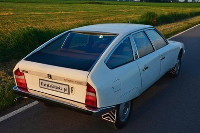 Ten egzemplarz z roku 1975 jest w perfekcyjnym stanie.