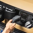 52 proc. ankietowanych osób ładuje swoje auta elektryczne 1-2 razy w ciągu tygodnia