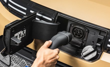 52 proc. ankietowanych osób ładuje swoje auta elektryczne 1-2 razy w ciągu tygodnia