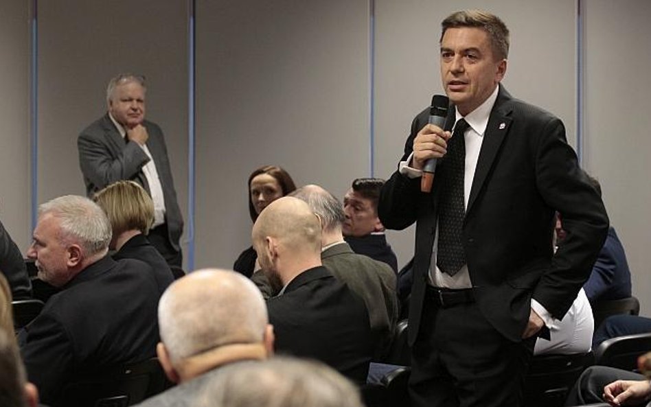 Wiceprezes Itaki Piotr Henicz