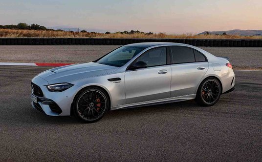 Mercedes C63S AMG E-Performance