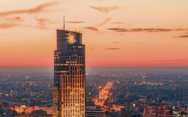 Warsaw Trade Tower – stołeczny biurowiec Globalworth. Firma sukcesywnie ulepsza budynek