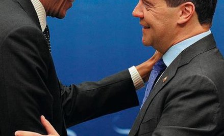 Obama i Miedwiediew podczas szczytu w Seulu