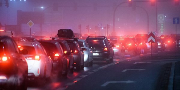 Jakość powietrza w Polsce. Rządowy raport uspokaja, eksperci ostrzegają