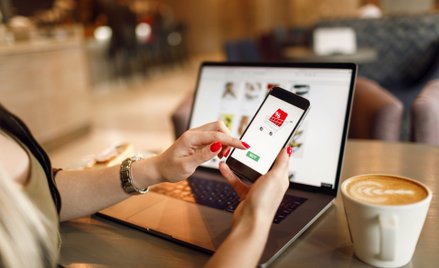 Rewolucja w płatnościach: PayTechy wyprzedzają banki