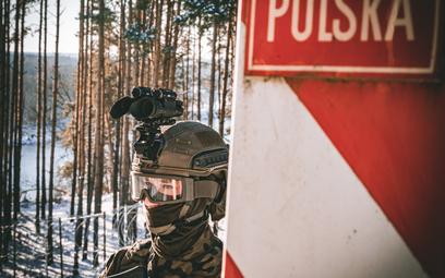 Żołnierz przy granicy z Białorusią