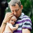 Samotny ojciec dziecka będzie mógł, ale nie musiał, skorzystać z urlopu macierzyńskiego