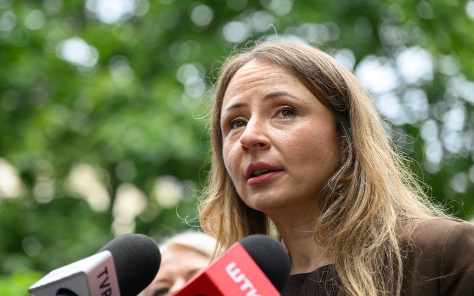 Minister rodziny, pracy i polityki Społecznej Agnieszka Dziemianowicz-Bąk