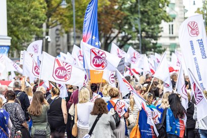 Rozpoczęcie roku szkolnego w Warszawie przebiegnie pod znakiem protestu pracowników oświaty