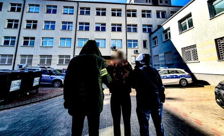 16 marca, policjanci z białostockiej patrolówki zatrzymali 21-latka, który ugodził nożem mężczyznę.
