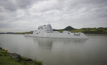 Niszczyciel USS Zumwalt