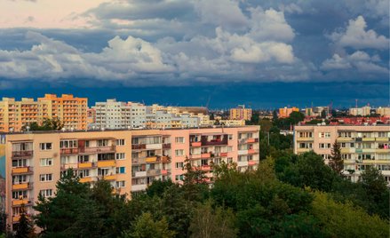 Duże podwyżki cen mieszkań nie ominęły także lokali w blokach z wielkiej płyty