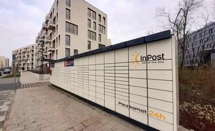Przesyłki wyślemy paczkomatem za granicę. Nowa usługa InPostu