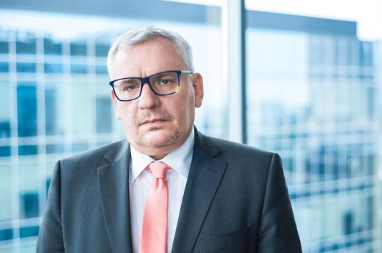 Artur Klimczak, prezes Getinu, wskazuje, że bank realizuje na bieżąco wszelkie zlecenia i dyspozycje