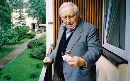 Grzyb trujący czy nie? Różewicz w domu pracy twórczej w Konstancinie (2006 r.). Inaczej niż zwykle, 